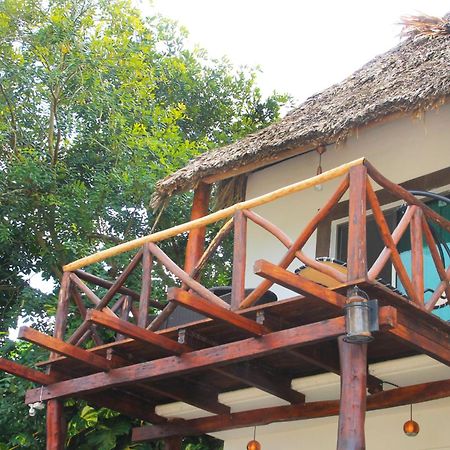 Hotel Pancho Villas Bacalar - Free Bikes And Paddles Kültér fotó