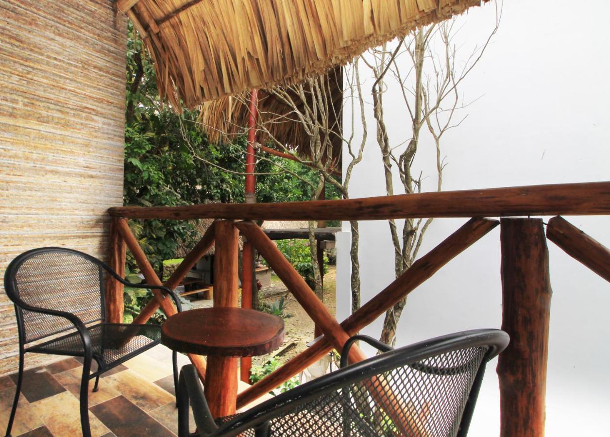 Hotel Pancho Villas Bacalar - Free Bikes And Paddles Kültér fotó