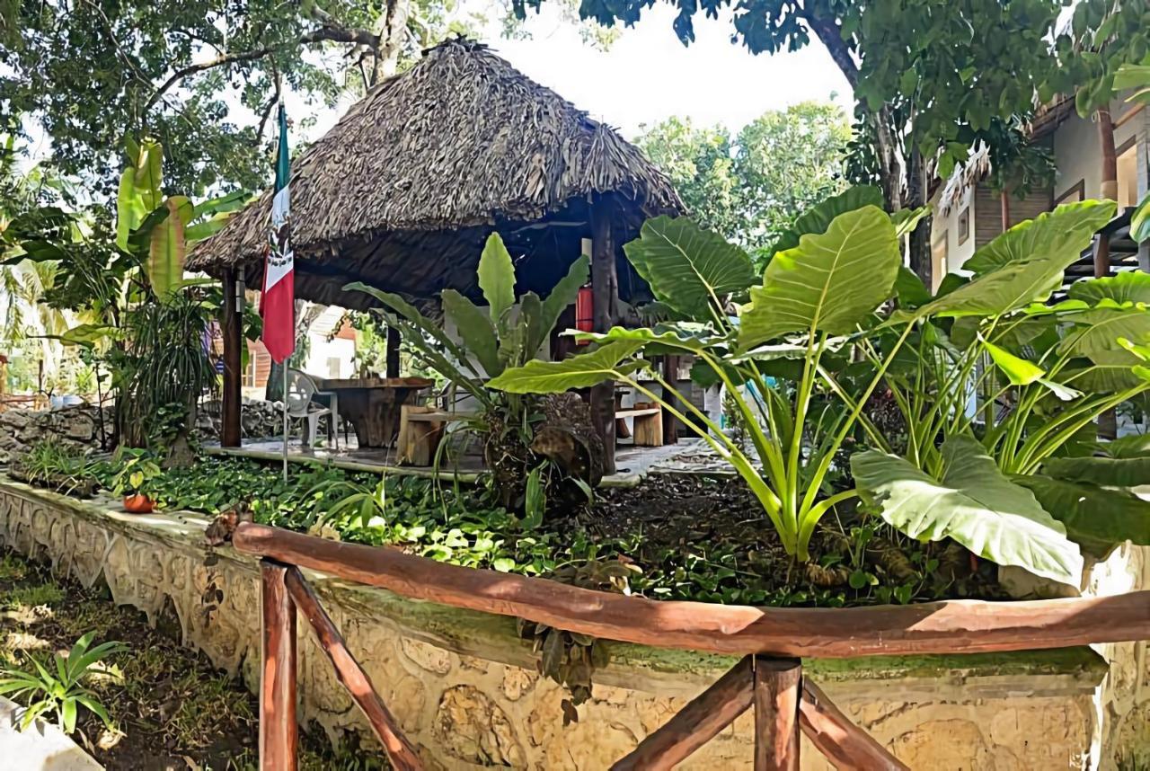 Hotel Pancho Villas Bacalar - Free Bikes And Paddles Kültér fotó